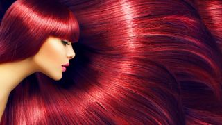 Червена Боя за Коса: Всичко, Което Трябва да Знаете
